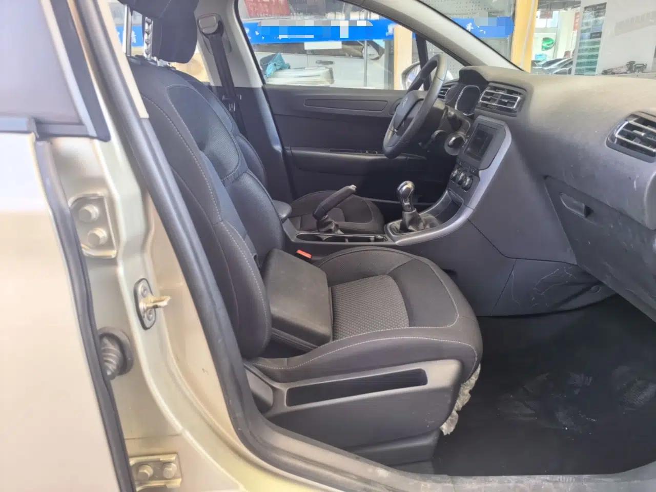 Citroen C4 Sega 2016 1.6L Manual Comfort Model — миниатюра 19