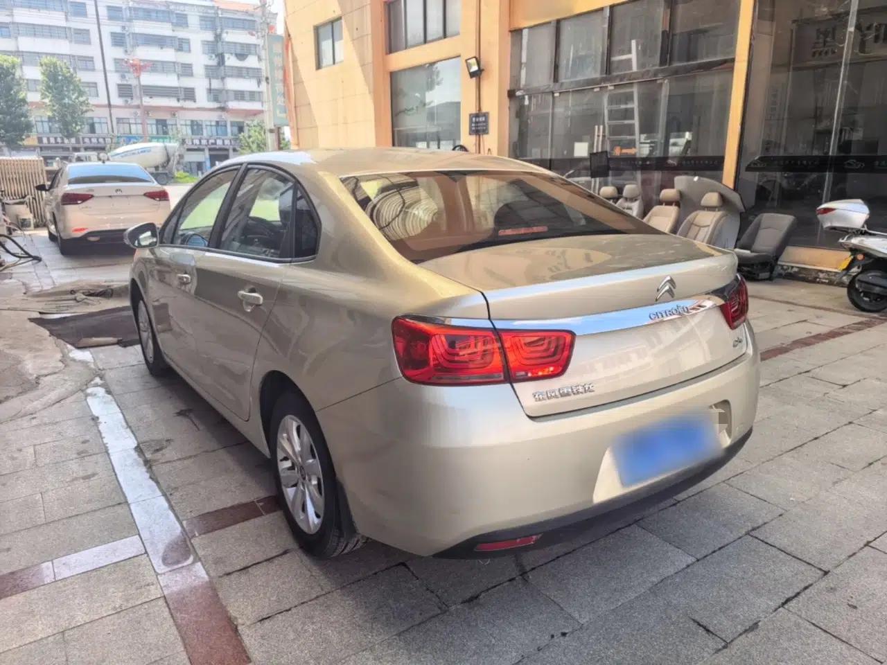 Citroen C4 Sega 2016 1.6L Manual Comfort Model — миниатюра 4