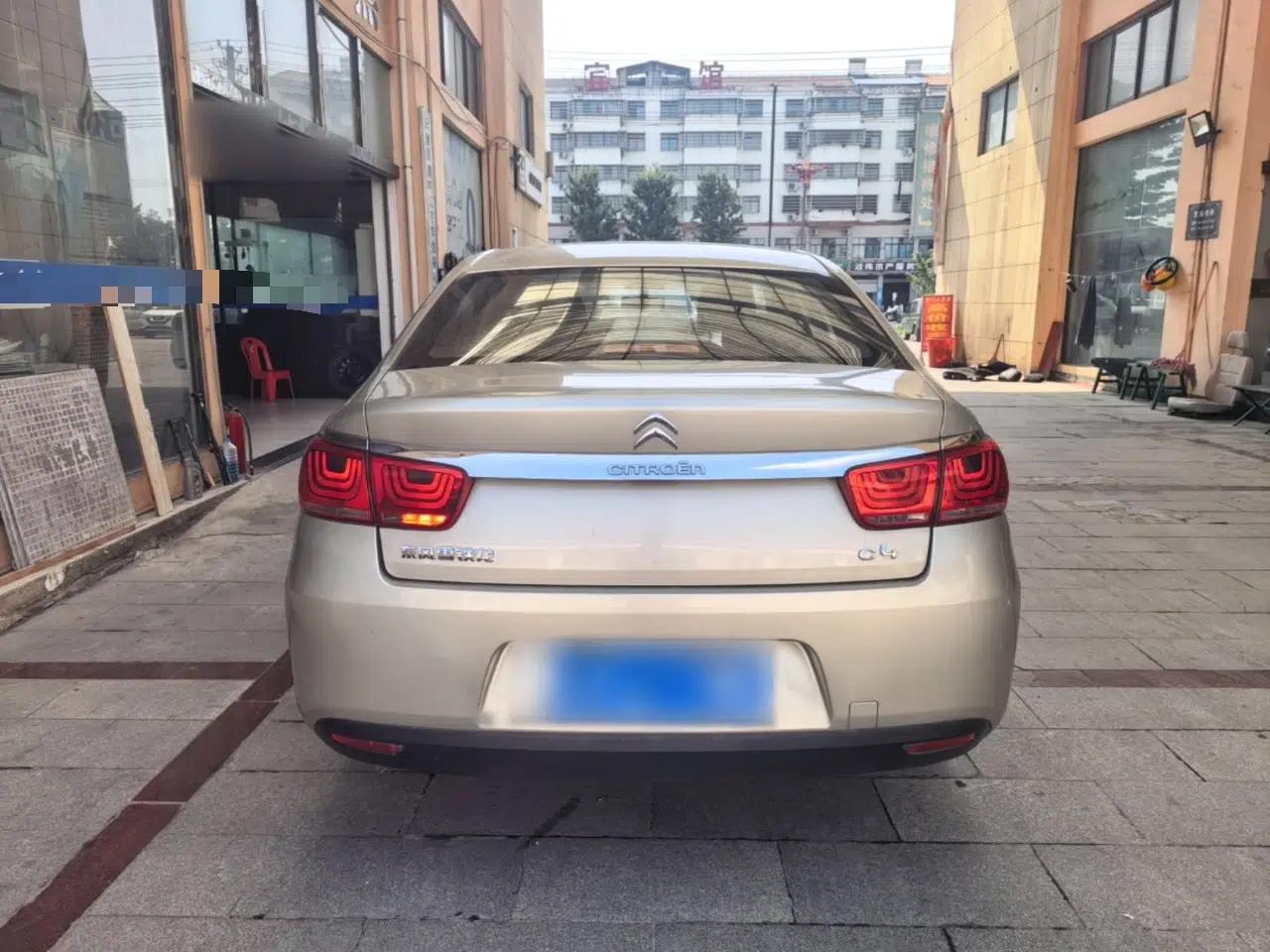 Citroen C4 Sega 2016 1.6L Manual Comfort Model — миниатюра 5