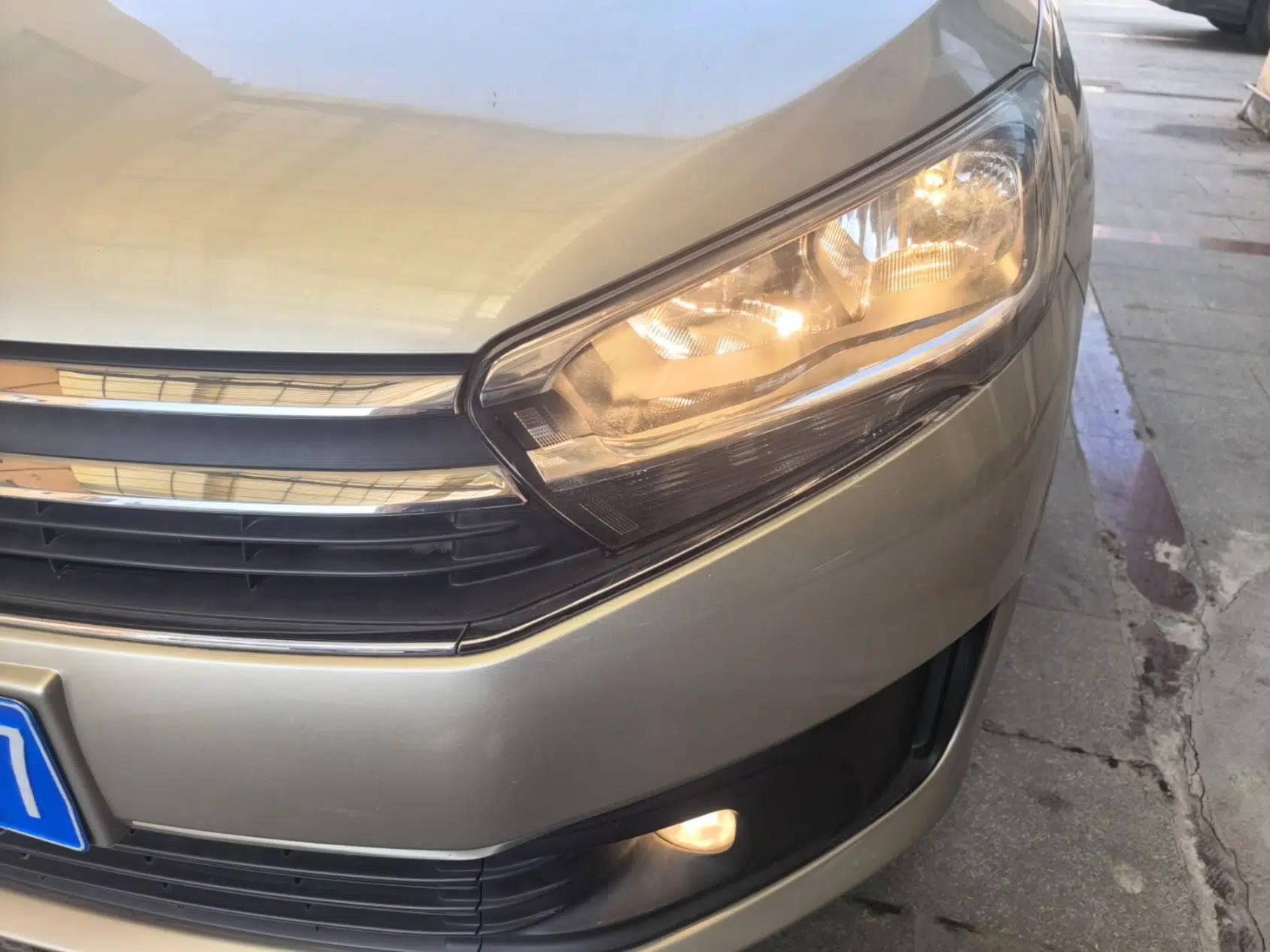 Citroen C4 Sega 2016 1.6L Manual Comfort Model — миниатюра 8