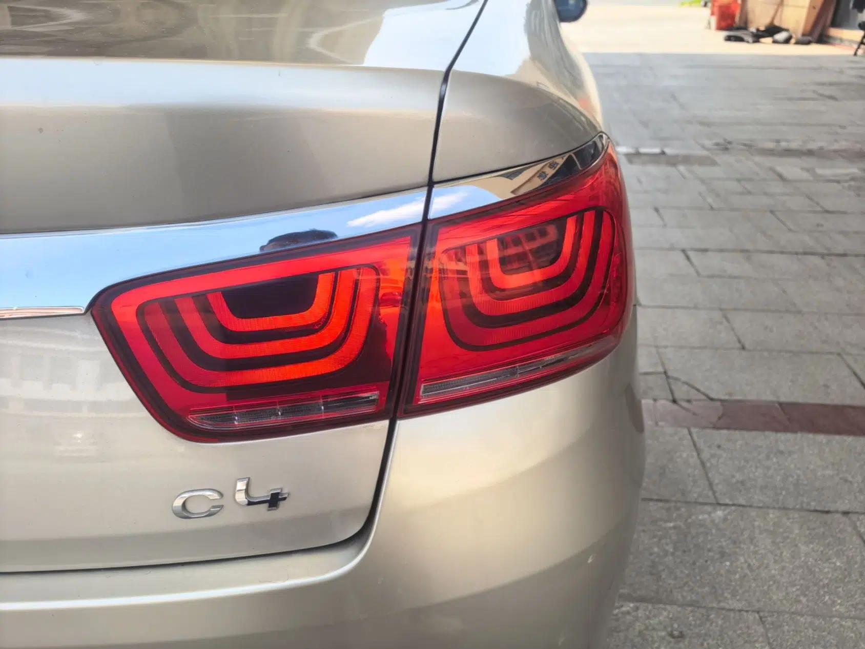 Citroen C4 Sega 2016 1.6L Manual Comfort Model — миниатюра 9