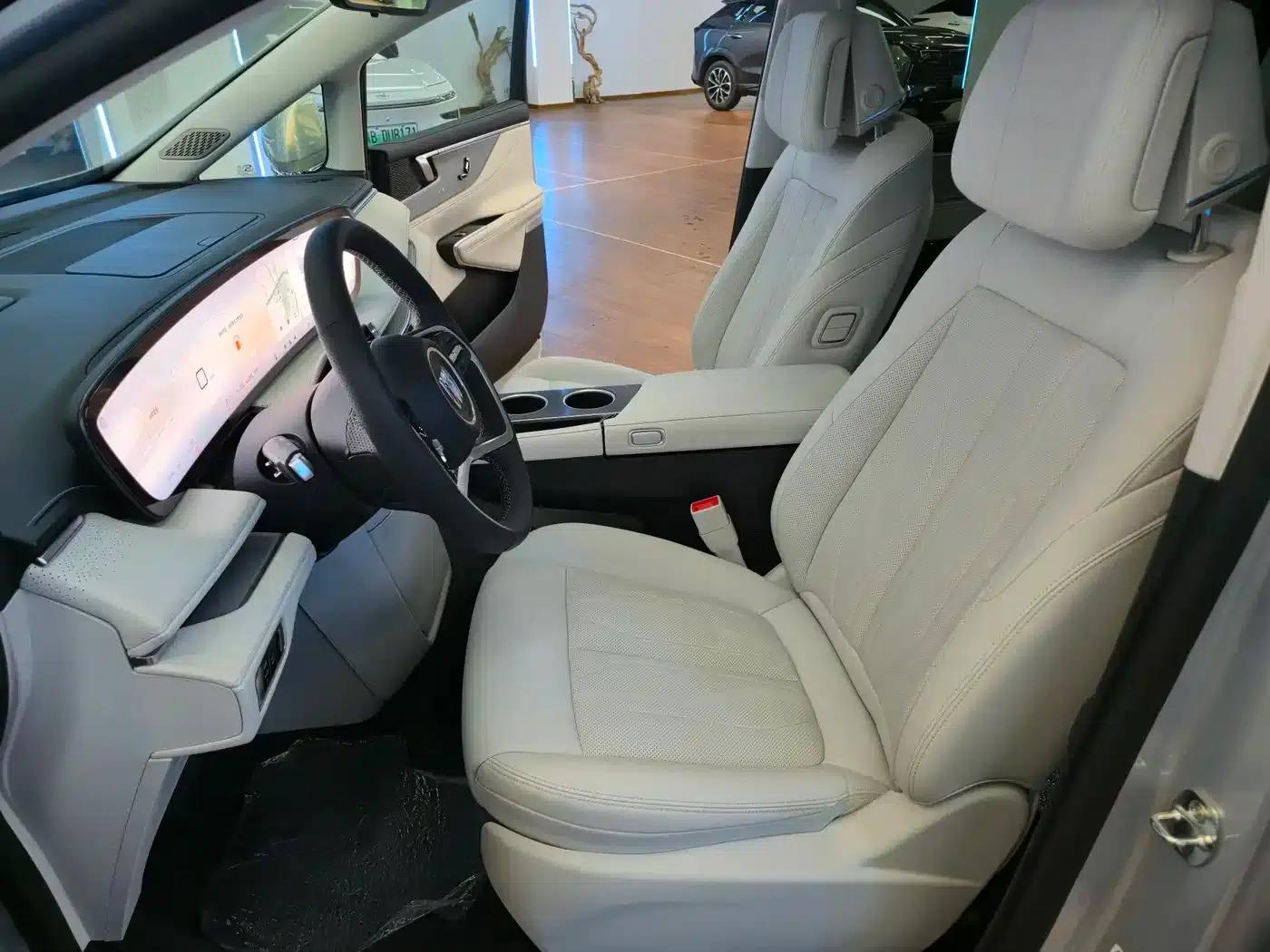 Buick GL8 PHEV 2024 Luxury Edition 7-seater — миниатюра 11