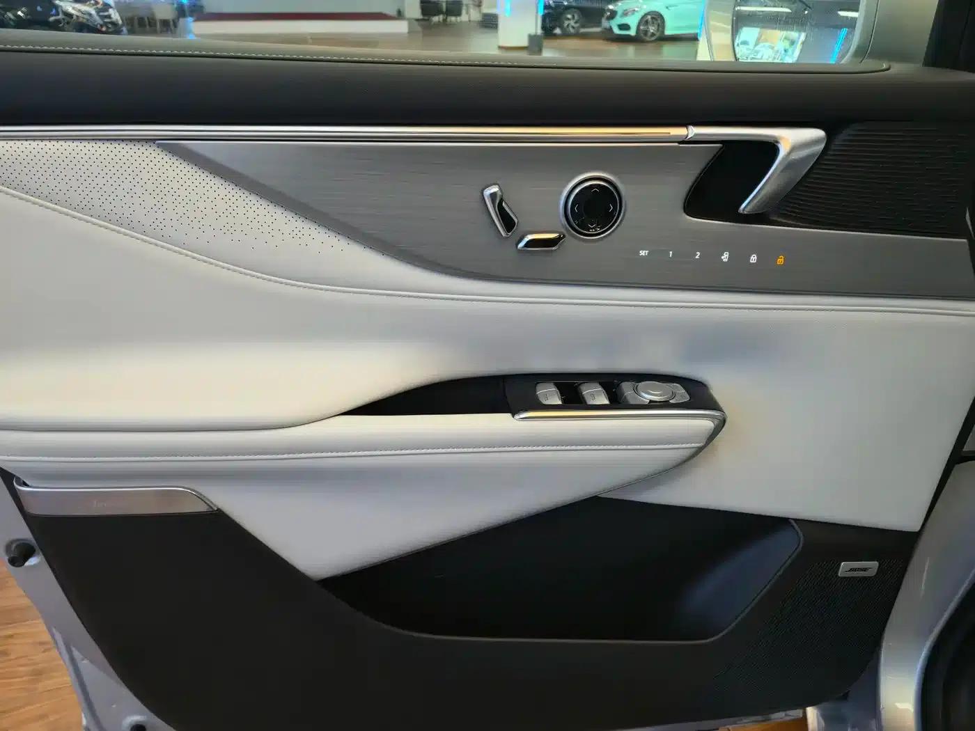 Buick GL8 PHEV 2024 Luxury Edition 7-seater — миниатюра 22