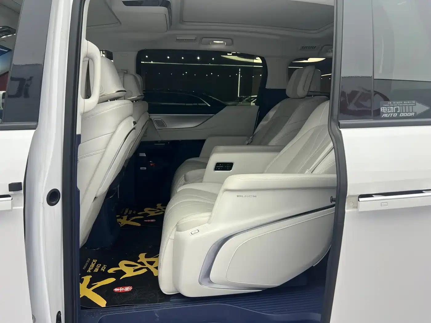 Buick GL8 PHEV 2024 Luxury Edition 6-seater — миниатюра 14