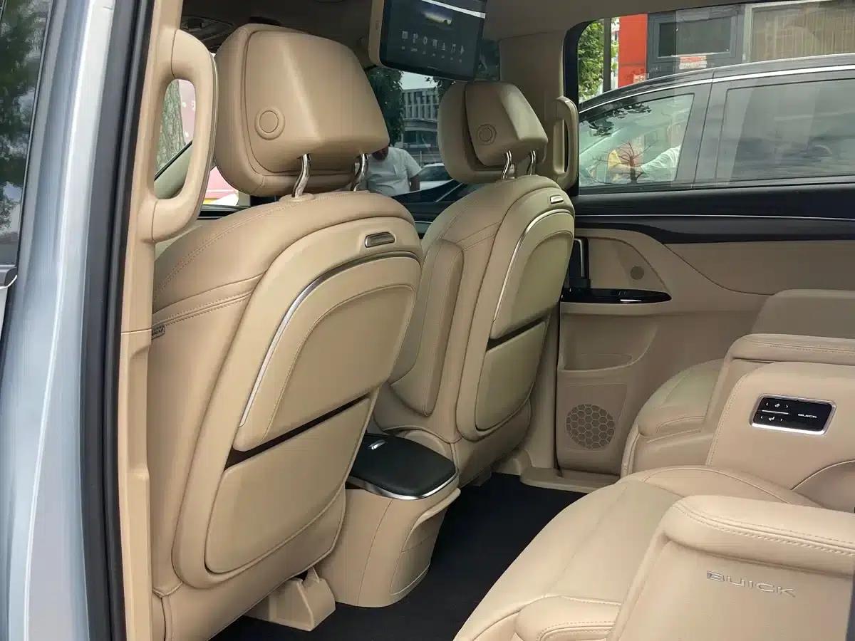 Buick GL8 PHEV 2025 Land Cruiser Premium Edition — миниатюра 14