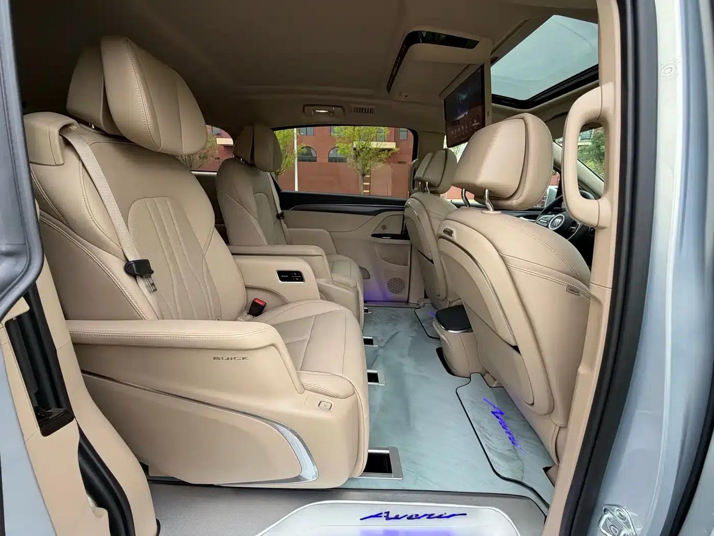 Buick GL8 PHEV 2025 Land Cruiser Premium Edition — миниатюра 12