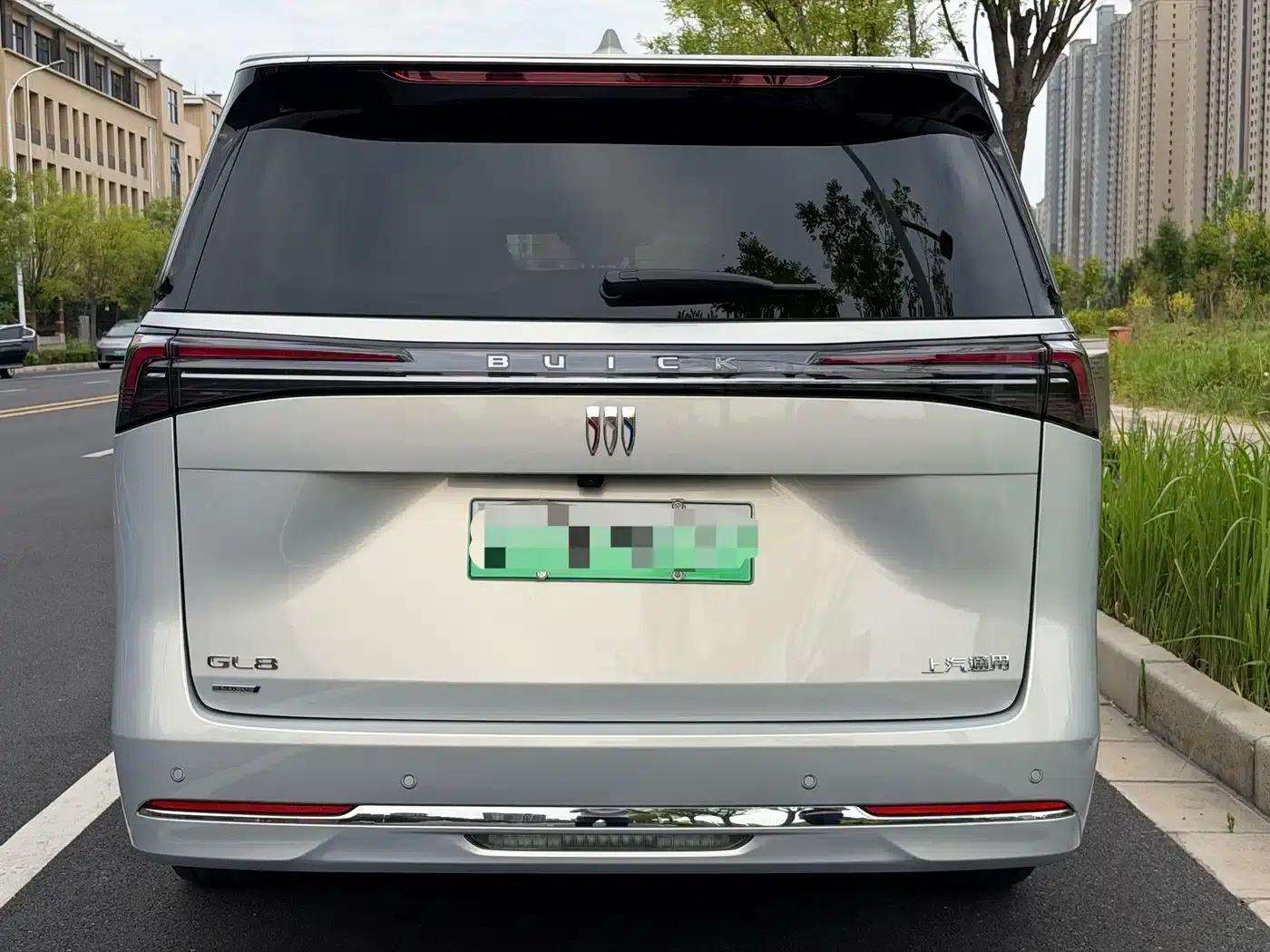 Buick GL8 PHEV 2025 Land Cruiser Premium Edition — миниатюра 4