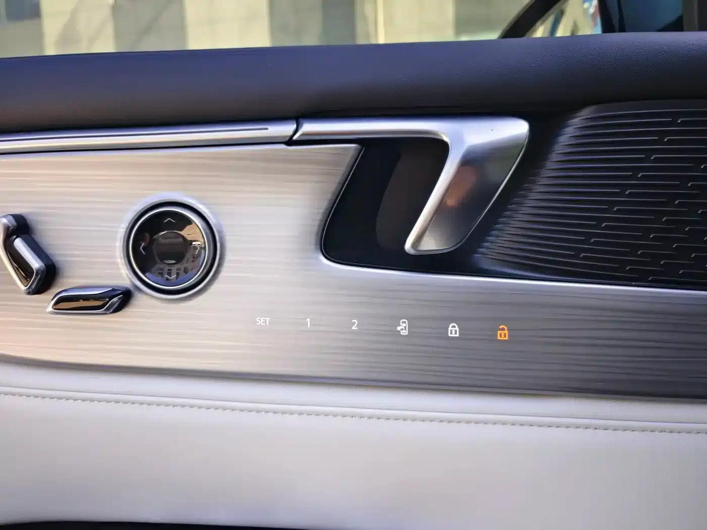 Buick GL8 PHEV 2024 Luxury Edition 7-seater — миниатюра 13