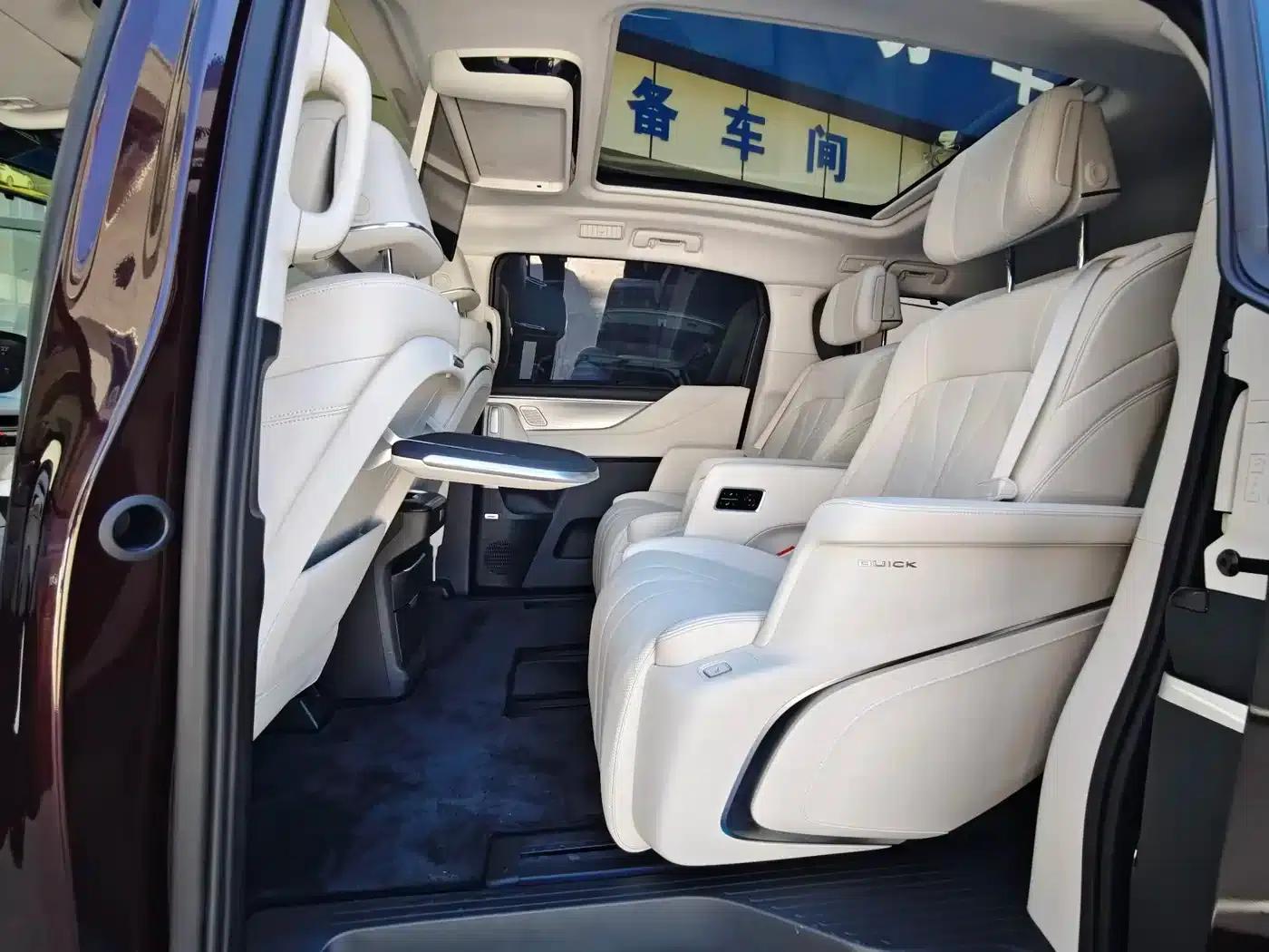 Buick GL8 PHEV 2024 Luxury Edition 7-seater — миниатюра 15