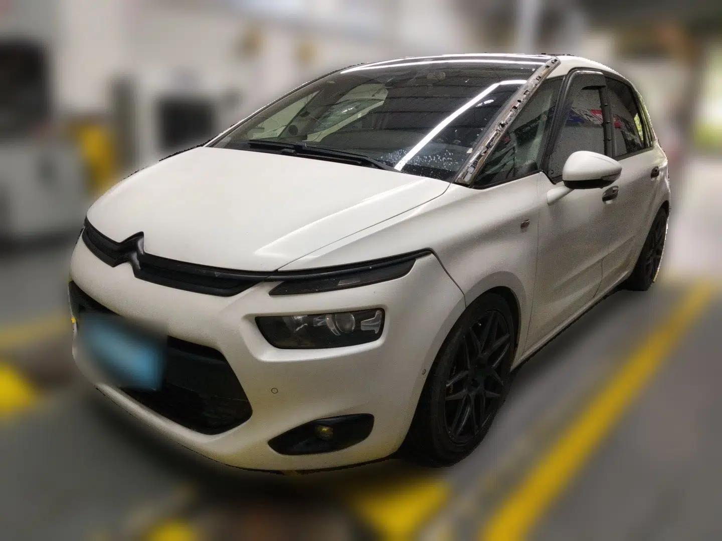 Citroen C4 Picasso 2015 1.6T Luxury 5-Seat Model — миниатюра 1