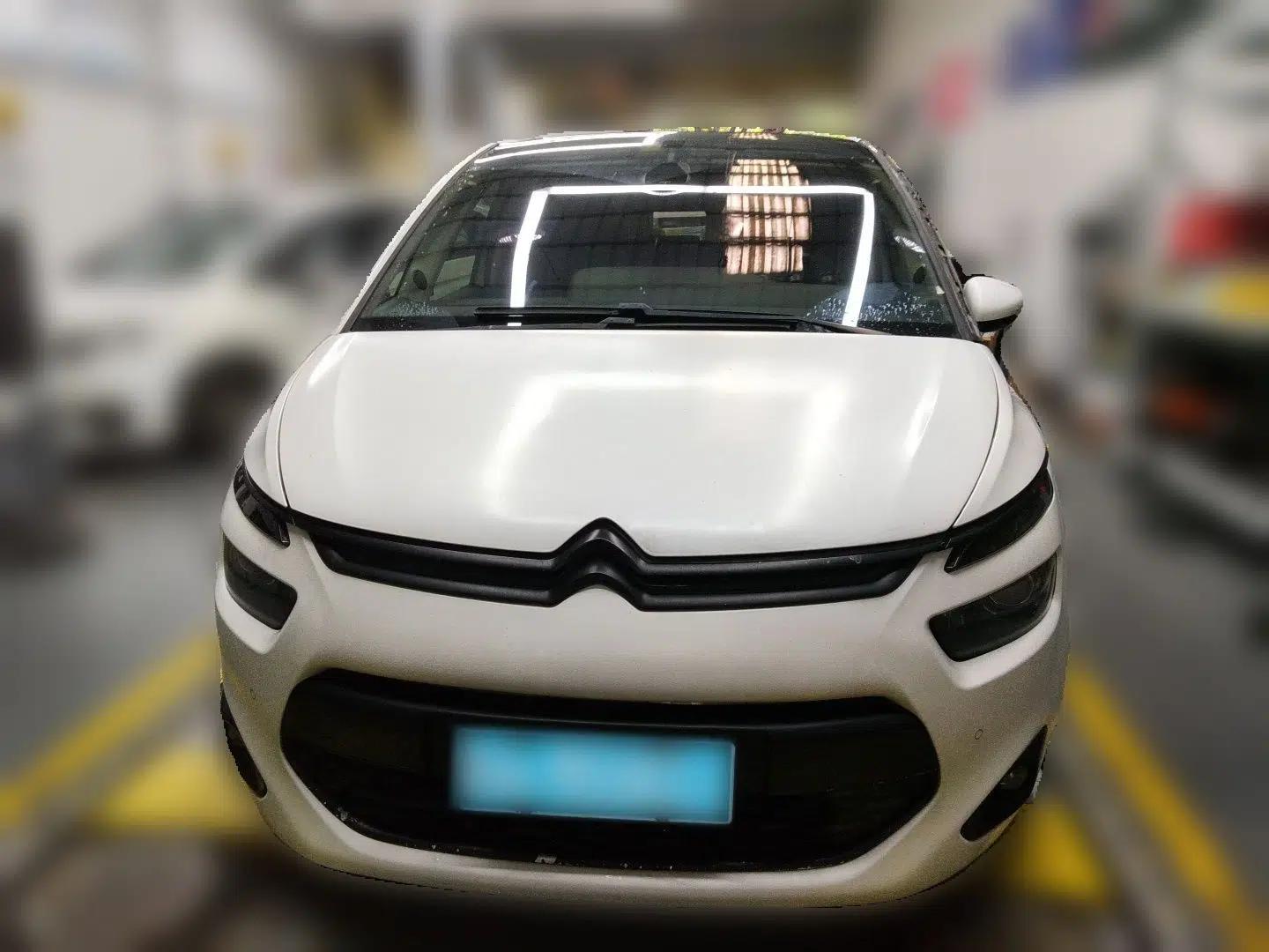 Citroen C4 Picasso 2015 1.6T Luxury 5-Seat Model — миниатюра 2