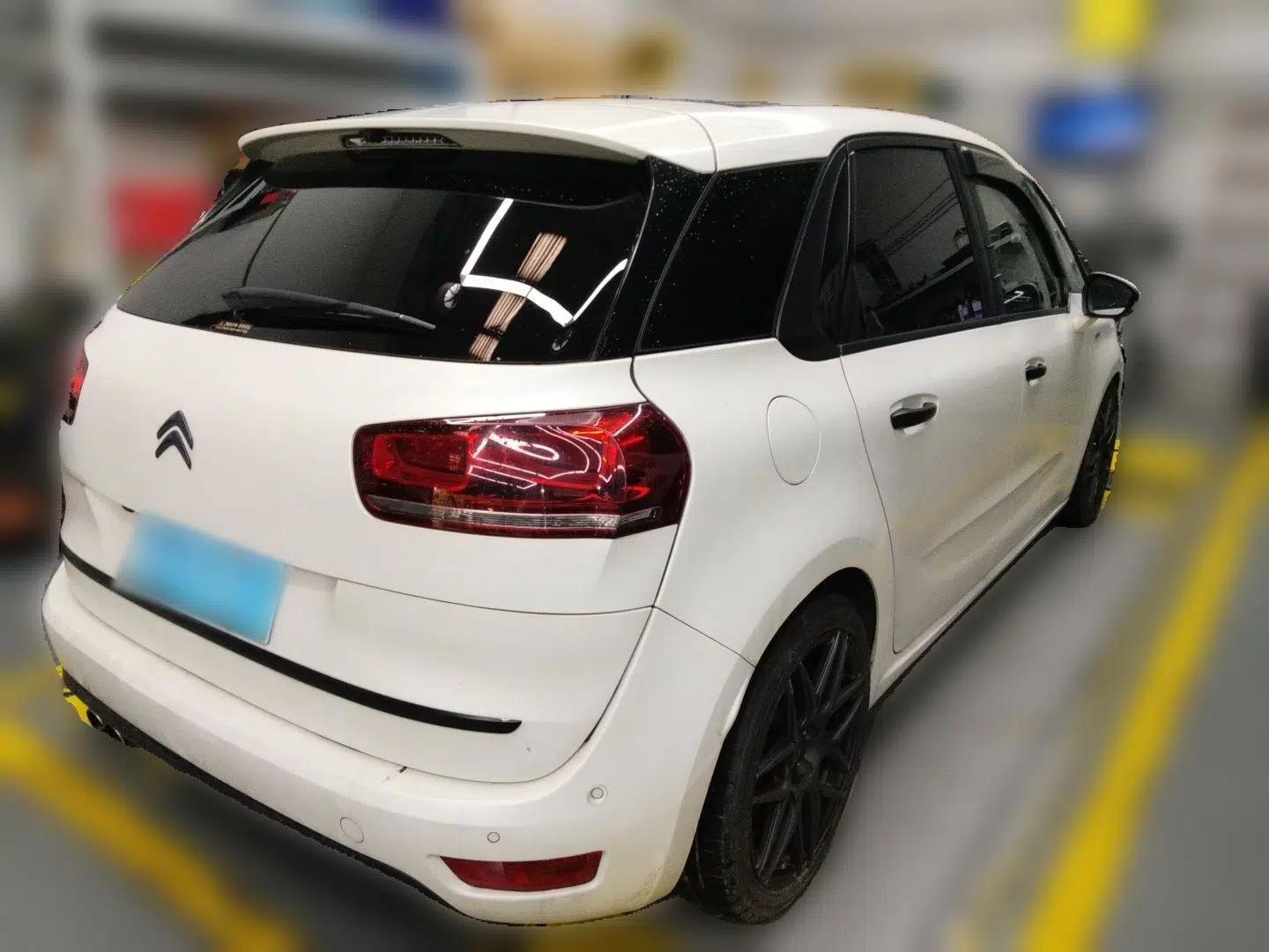 Citroen C4 Picasso 2015 1.6T Luxury 5-Seat Model — миниатюра 6