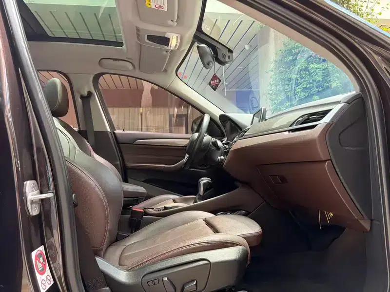 BMW X1 2018 sDrive18Li Premium — миниатюра 9