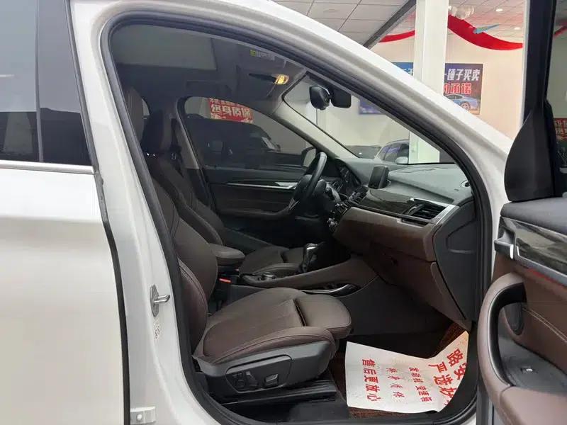 BMW X1 2018 xDrive20Li Luxury — миниатюра 17