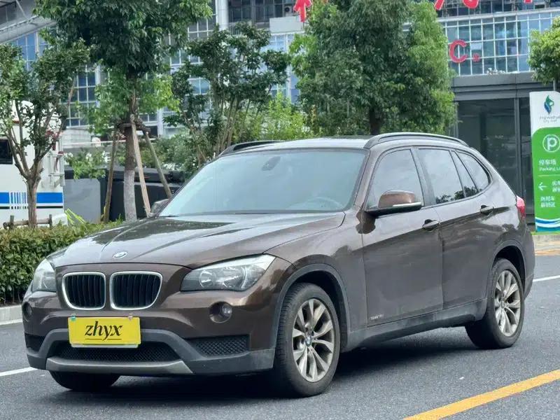 BMW X1 2013 sDrive18i Fashion Edition — миниатюра 1