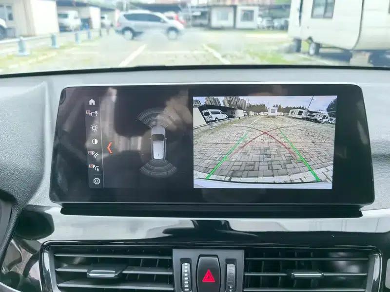 BMW X1 2022 sDrive20Li Premium — миниатюра 12