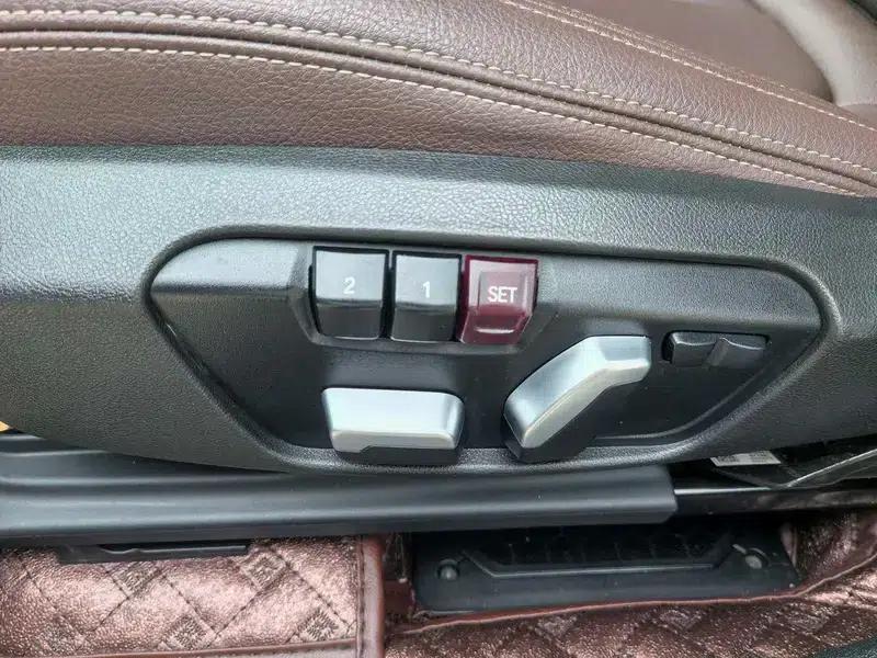 BMW X1 2022 sDrive20Li Premium — миниатюра 17
