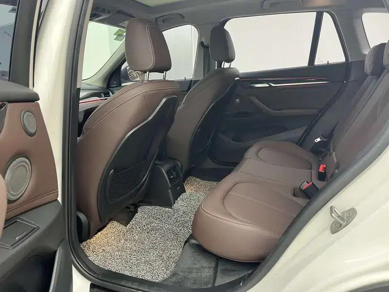 BMW X1 2022 Facelift xDrive25Li Premium — миниатюра 11