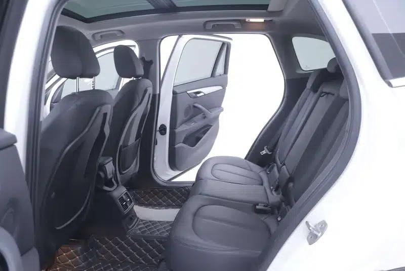 BMW X1 2018 sDrive18Li Fashion Edition — миниатюра 17
