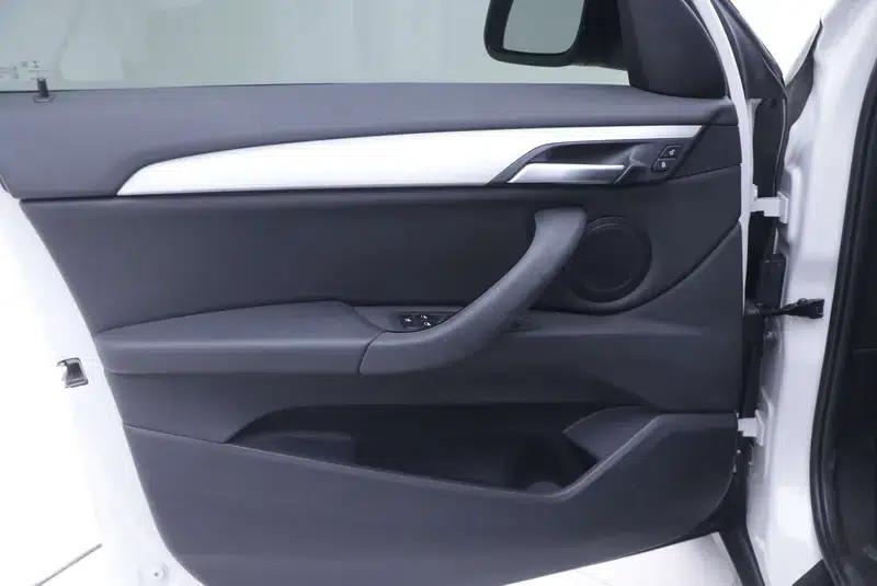 BMW X1 2018 sDrive18Li Fashion Edition — миниатюра 7
