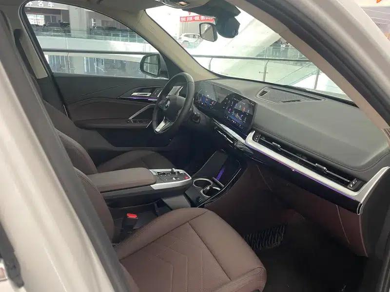 BMW X1 2023 sDrive25Li M Sport Package — миниатюра 15
