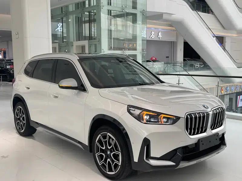 BMW X1 2023 sDrive25Li M Sport Package — миниатюра 3