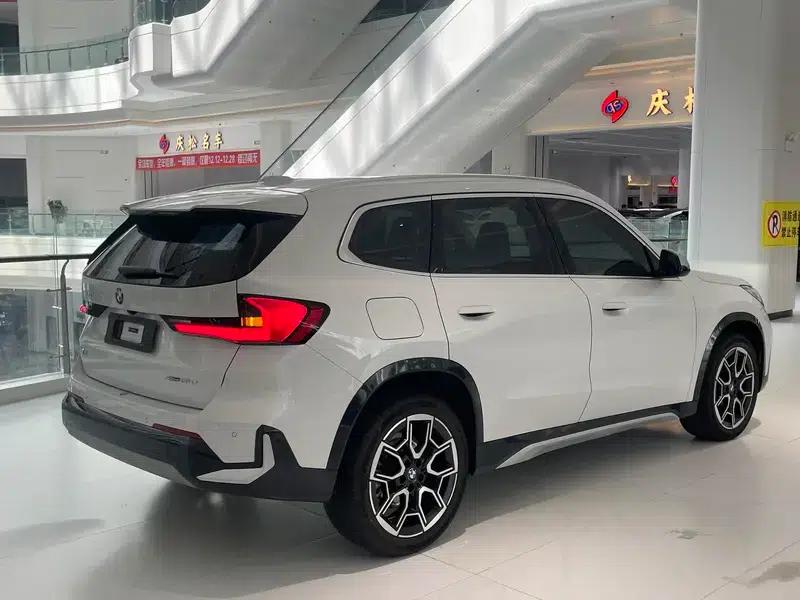 BMW X1 2023 sDrive25Li M Sport Package — миниатюра 5