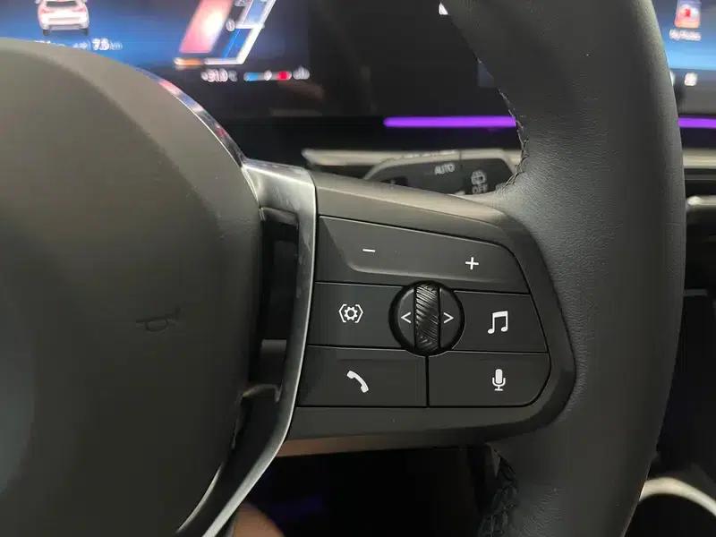 BMW X1 2023 sDrive25Li M Sport Package — миниатюра 8
