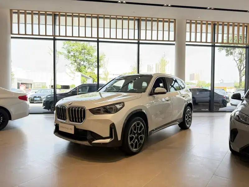 BMW X1 2025 sDrive25Li X Design Package — миниатюра 1