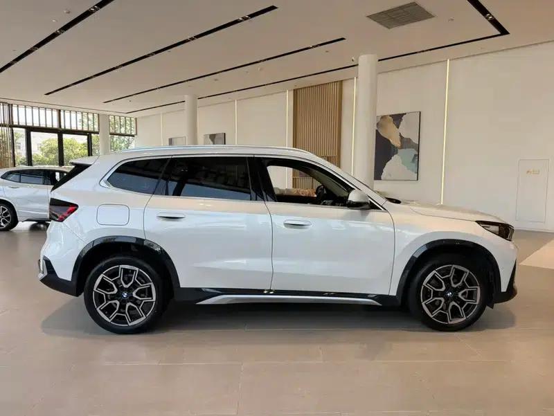 BMW X1 2025 sDrive25Li X Design Package — миниатюра 2