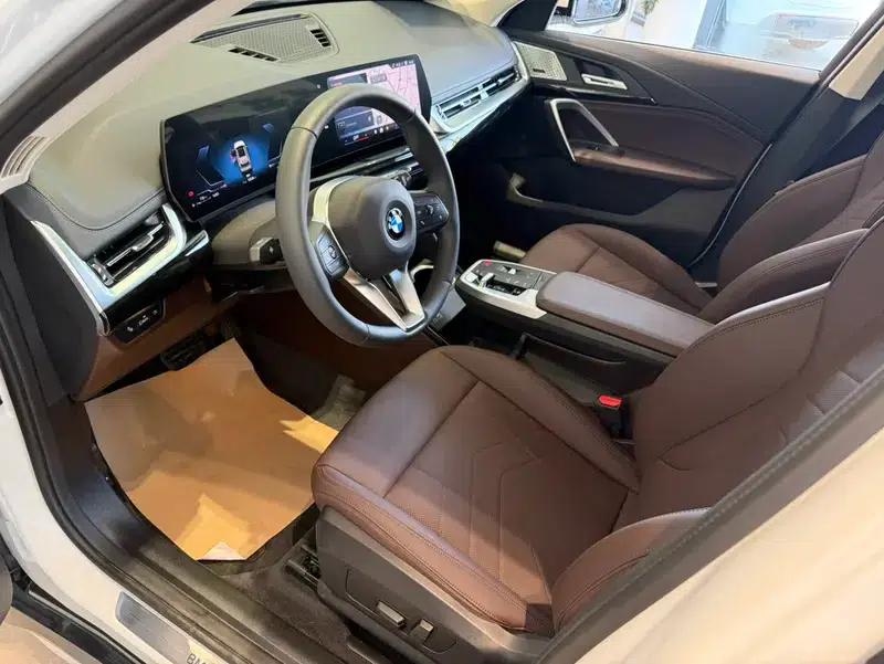 BMW X1 2025 sDrive25Li X Design Package — миниатюра 8