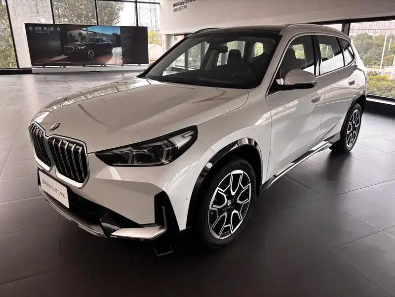 BMW X1 2025 sDrive25Li X Design Package — миниатюра 1