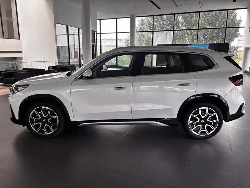 BMW X1 2025 sDrive25Li X Design Package — миниатюра 3