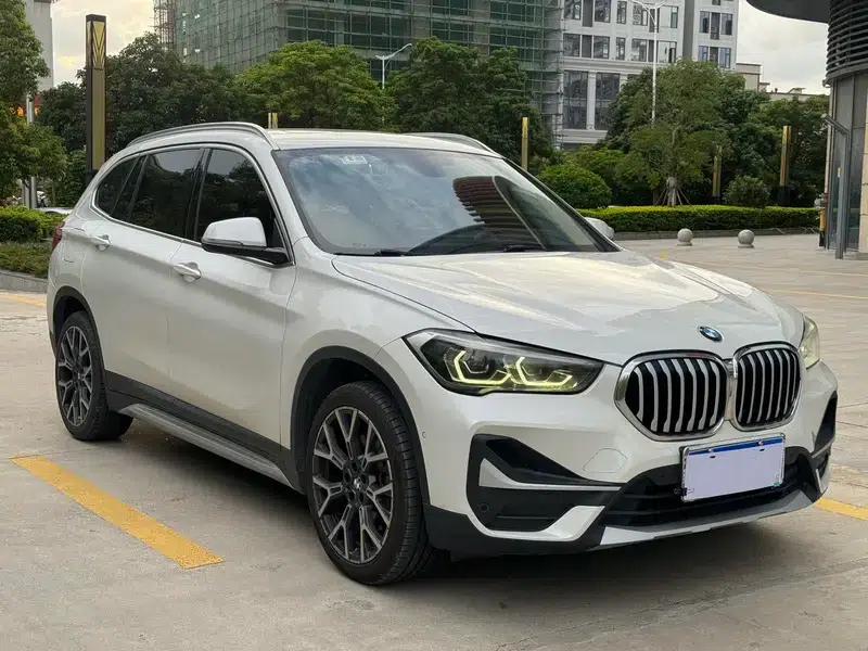 BMW X1 2020 xDrive25Li Premium — миниатюра 3