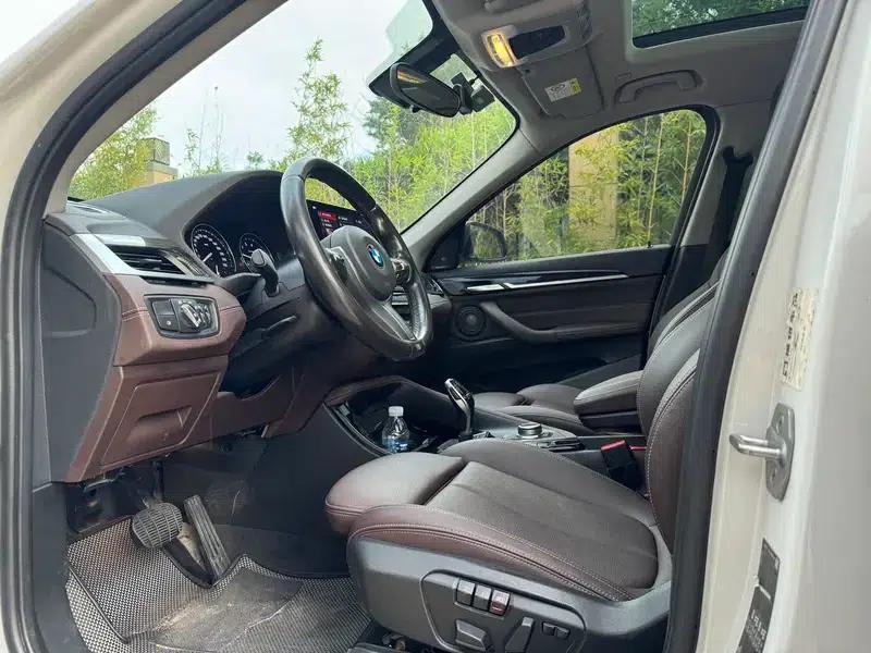 BMW X1 2020 xDrive25Li Premium — миниатюра 8
