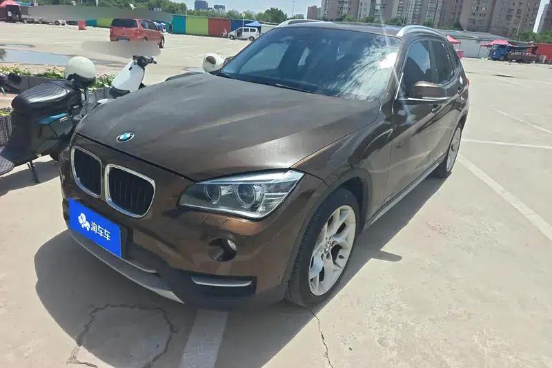 BMW X1 2013 xDrive20i X Design Package — миниатюра 1