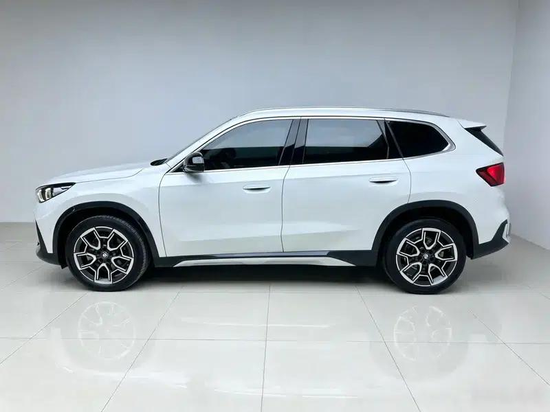 2023 BMW X1 sDrive25Li X Design Package — миниатюра 4