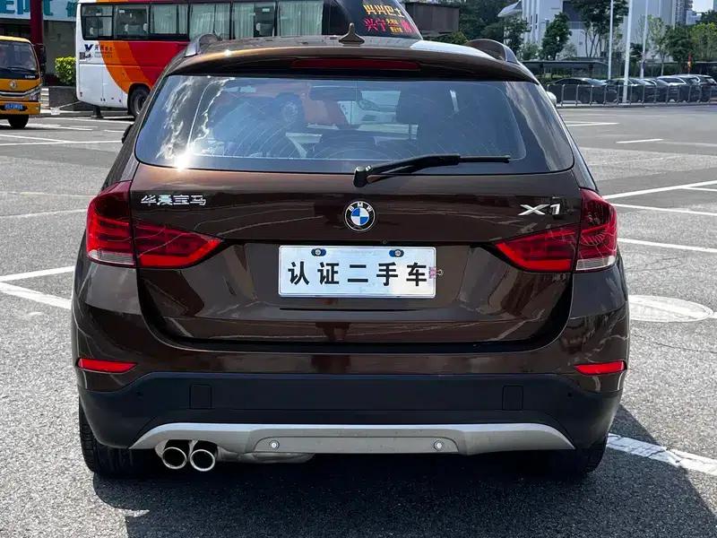 BMW X1 2015 sDrive18i Leading Upgrade Edition — миниатюра 6