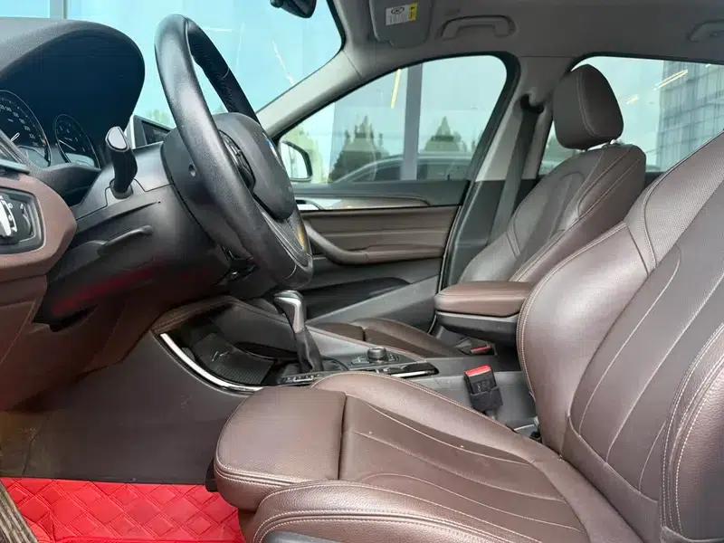 BMW X1 2019 sDrive18Li Premium — миниатюра 11
