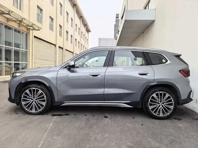 2023 BMW X1 xDrive25Li X Design Package — миниатюра 3