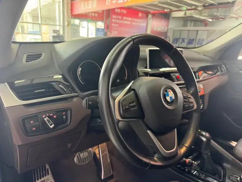 BMW X1 2019 xDrive20Li Premium — миниатюра 16