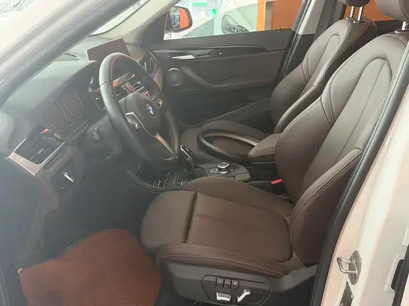 BMW X1 2022 sDrive25Li Leading Edition — миниатюра 12
