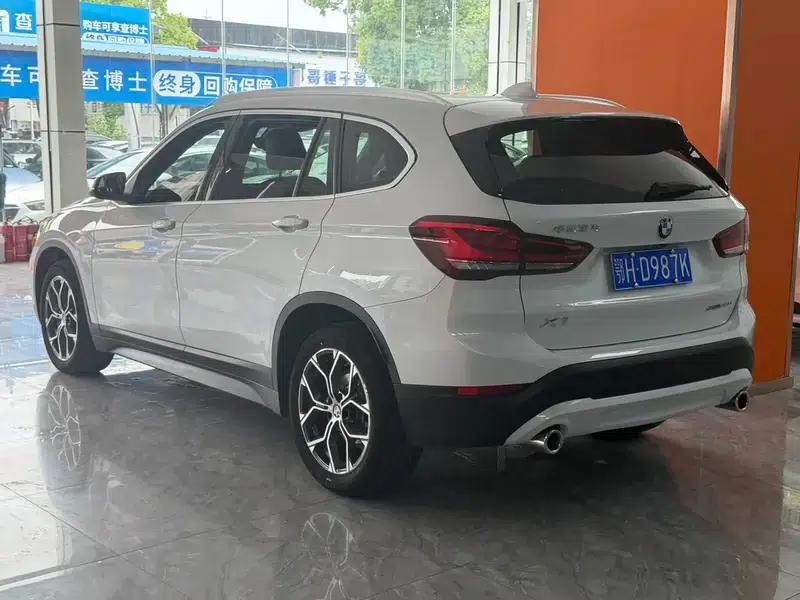 BMW X1 2022 sDrive25Li Leading Edition — миниатюра 3