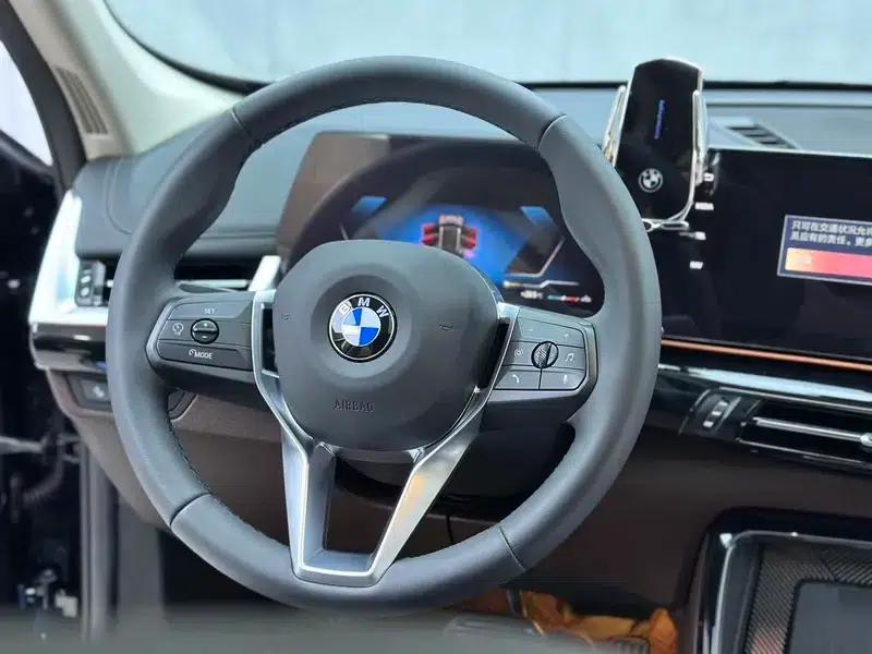 2023 BMW X1 sDrive25Li X Design Package — миниатюра 19