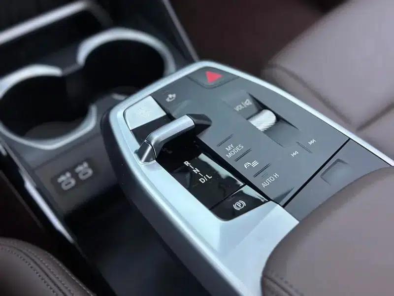 2023 BMW X1 sDrive25Li X Design Package — миниатюра 20