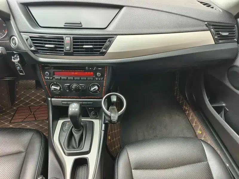 BMW X1 2012 sDrive18i Luxury — миниатюра 15