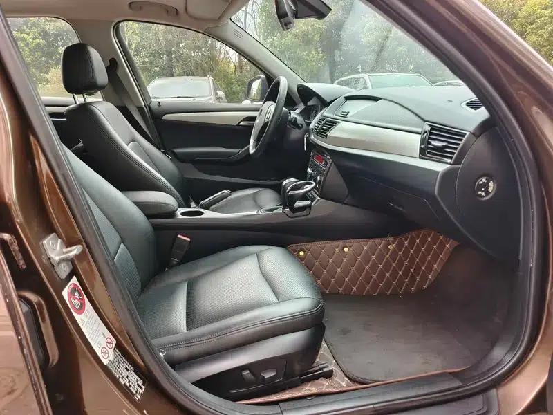 BMW X1 2012 sDrive18i Luxury — миниатюра 19