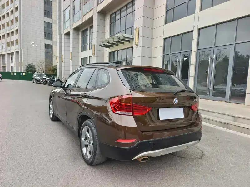 BMW X1 2012 sDrive18i Luxury — миниатюра 5