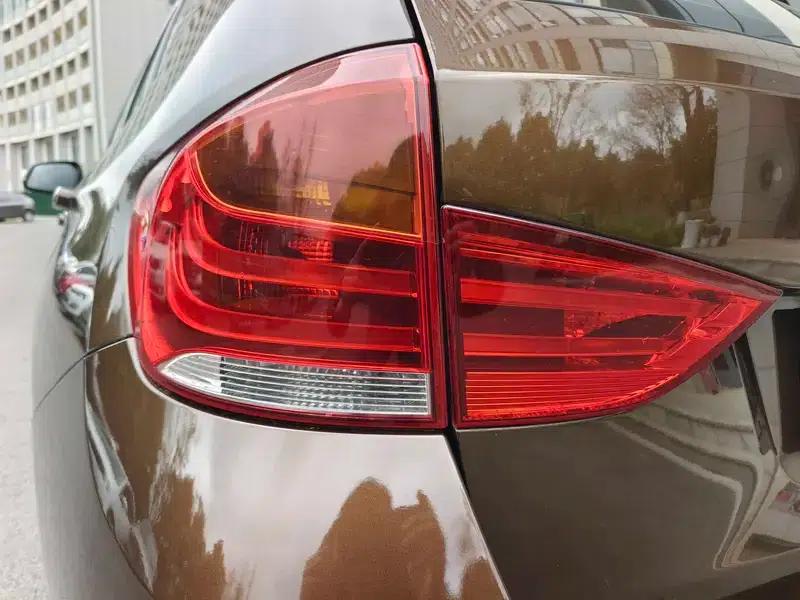 BMW X1 2012 sDrive18i Luxury — миниатюра 10