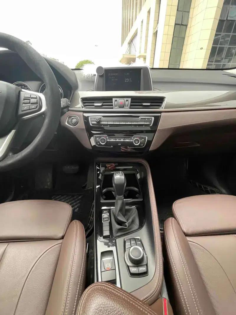 BMW X1 2019 sDrive18Li Premium — миниатюра 15